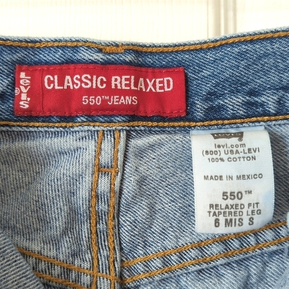 Levi's Y2K Vintage 550 Medium Wash High Waisted Relaxed Fit Tapered Leg Jeans 6 - Picture 8 of 15